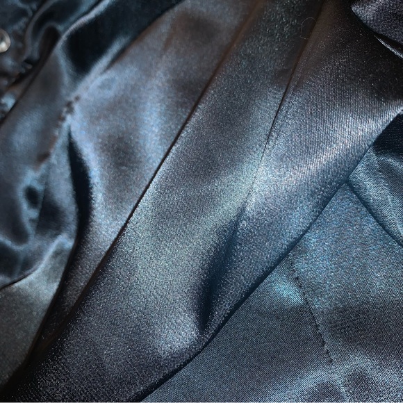 👚 Vintage Reitmans Emerald Green Satin Silky Blouse - Picture 3 of 4